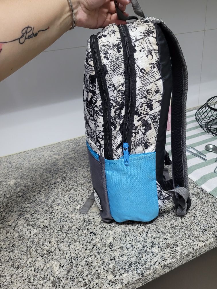 Mochila nova da American Tourister