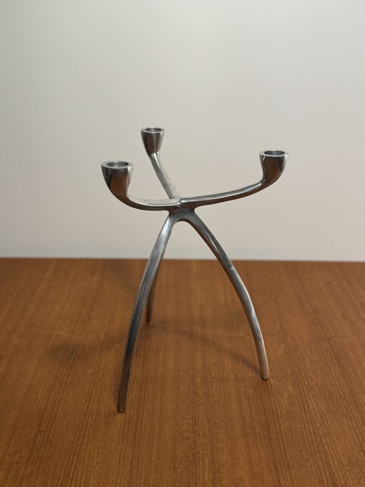 Brutalistyczny świecznik, Holandia 1970