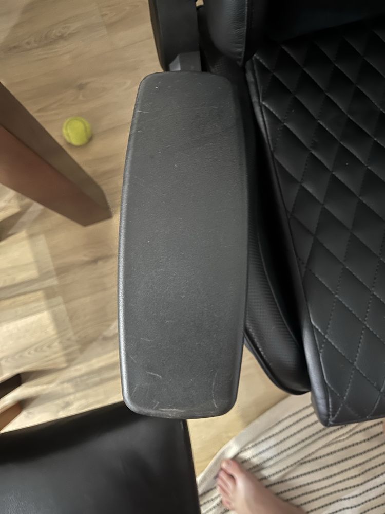 Cadeira Gaming HYPERX Jet (Elevador Classe 4 - Preto)