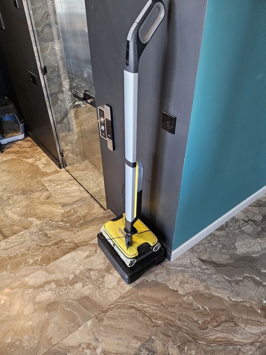 Електрична швабра Karcher