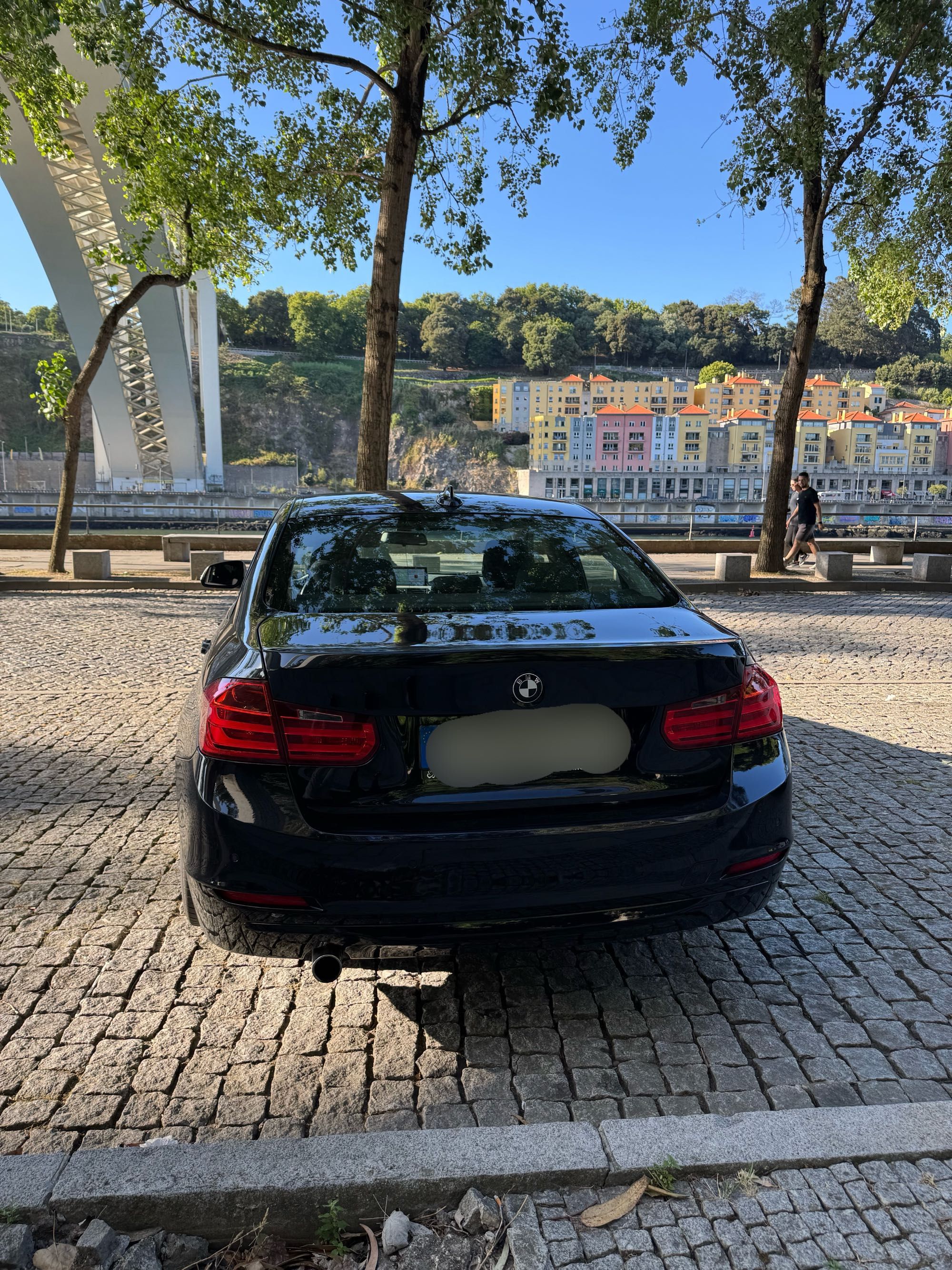 BMW Série 3 316d F30 2014