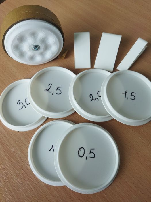 Диспенсер для малярного скотча, малярной ленты маскер