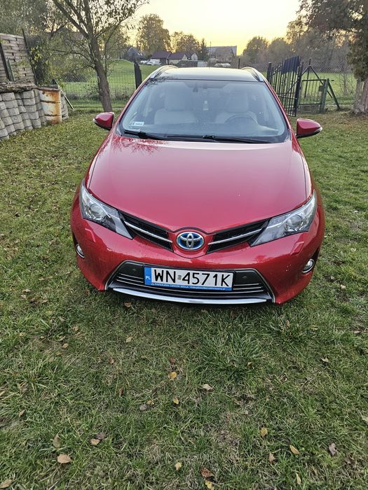 Toyota auris full opcja salonu polska