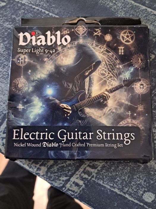 Diablo Super Light 9-42. 
Тип: струни для електрогітари