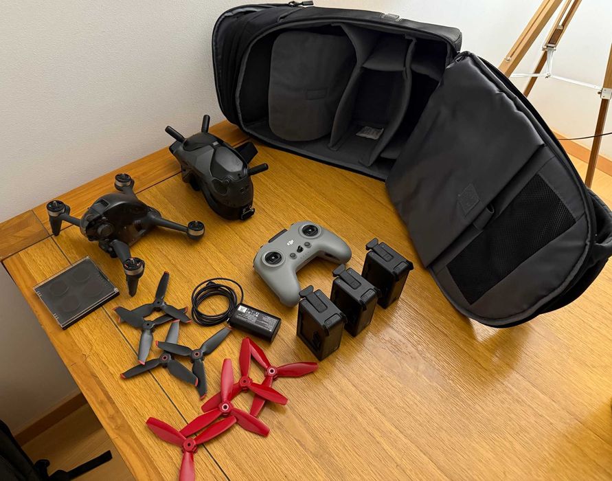 DJI FPV Drone (Fly More Kit + Backpack + ND Filters + Propeller Kit)64309611567233121