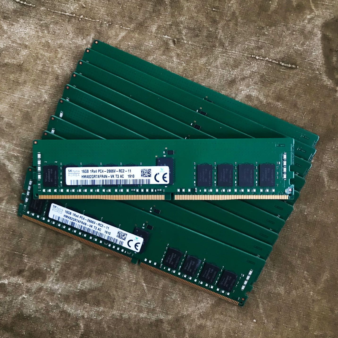 Серверна памʼять DDR4 16GB PC4 2666V ECC Reg Samsung / Hynix / Micron