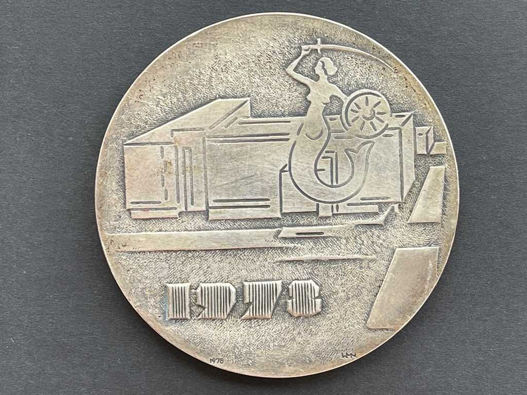 stary medal WARMET 1951-78 Warszawa