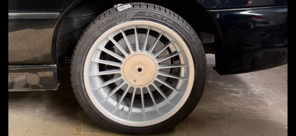 2x 255/35R18 94 Y XL, : 2x 225/40R18 92 Y XL, kuhmo sp72