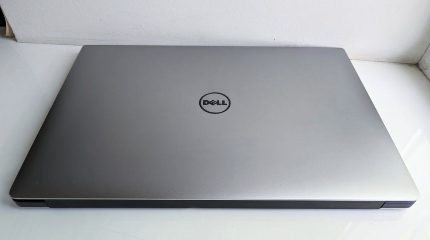 Ноутбук Dell Precision 5530 Core i5 8300H 4-32/256-1Tb SSD m.2