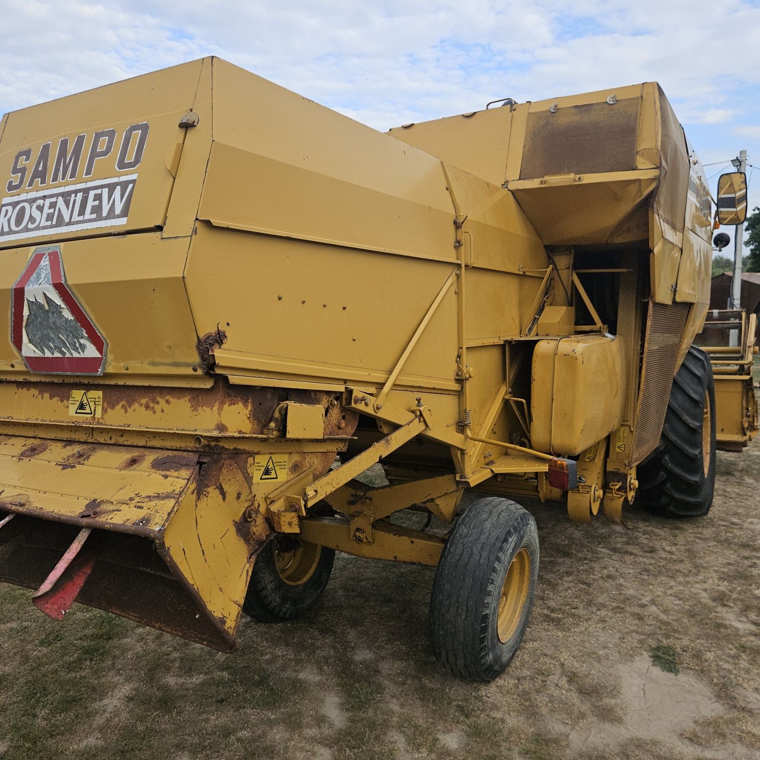 Комбайн зерно збиральний Sampo 600 680 690 з Фінляндії