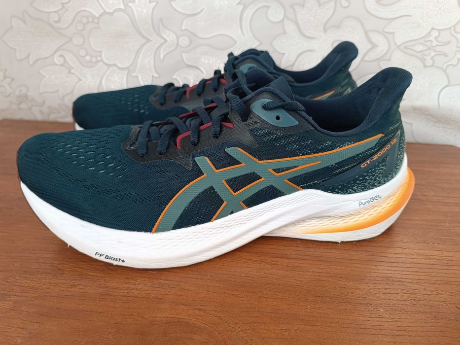 Кроссовки беговые Asics GT 2000 12 размер 44 28 см Vietnam