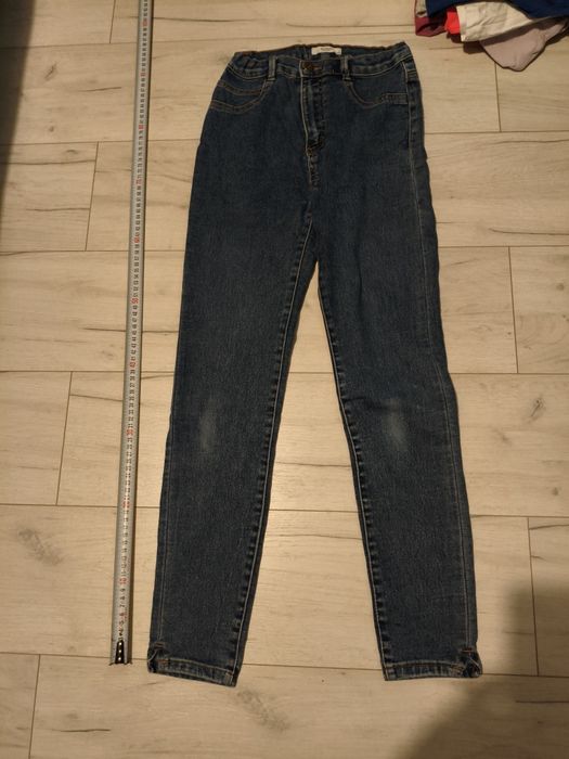 Jeansy Reserved r.150