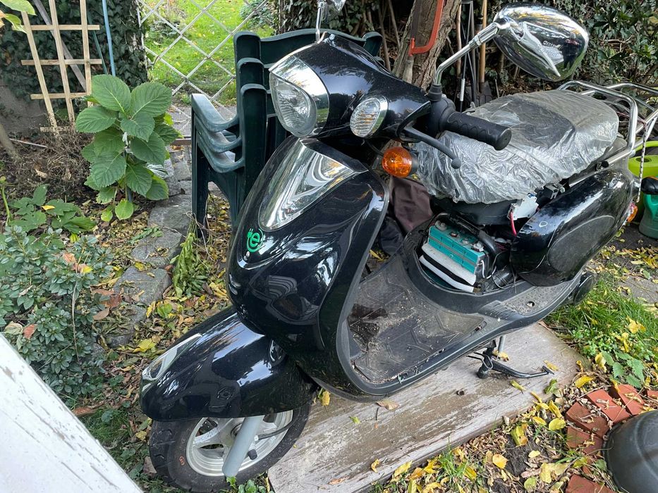 Skuter Elektryczny RETRO defekt