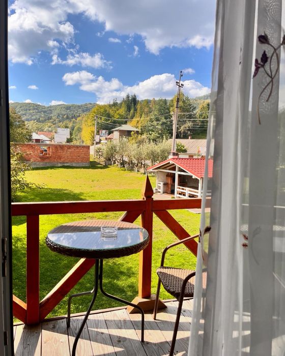 Здається котедж та сімейні апартаменти в Мигово