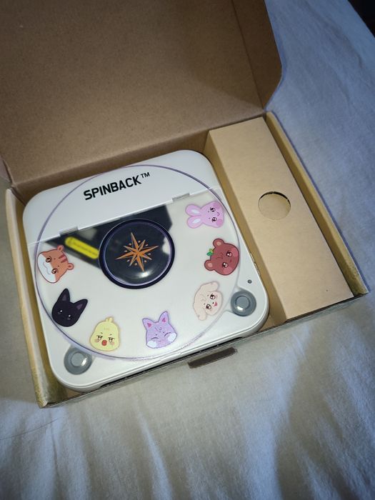 Edição especial leitor de CDs dos Ateez