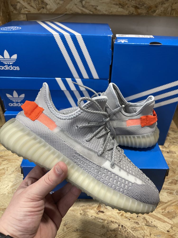 Чоловічі кросівки Adidas Yeezy Boost 350 grey