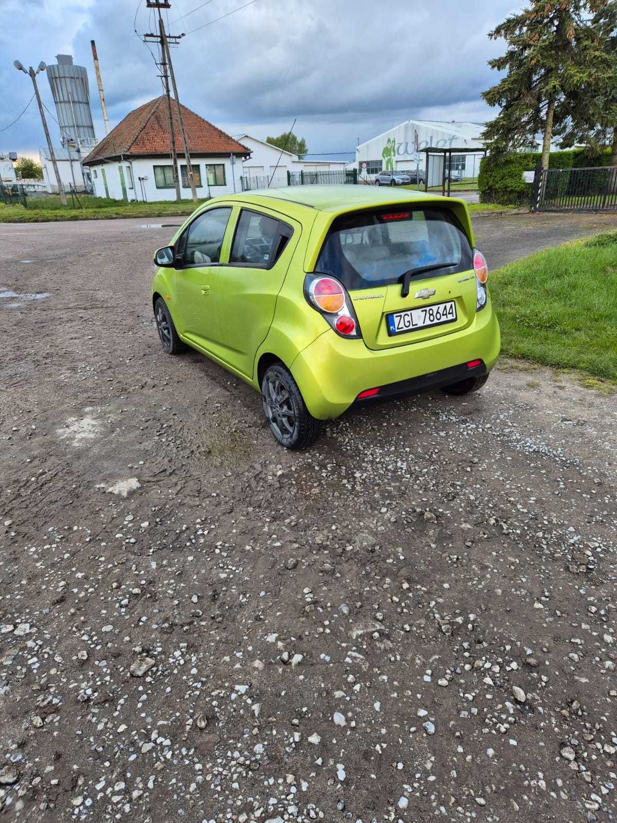 Chevrolet spark, dwa komplety kół