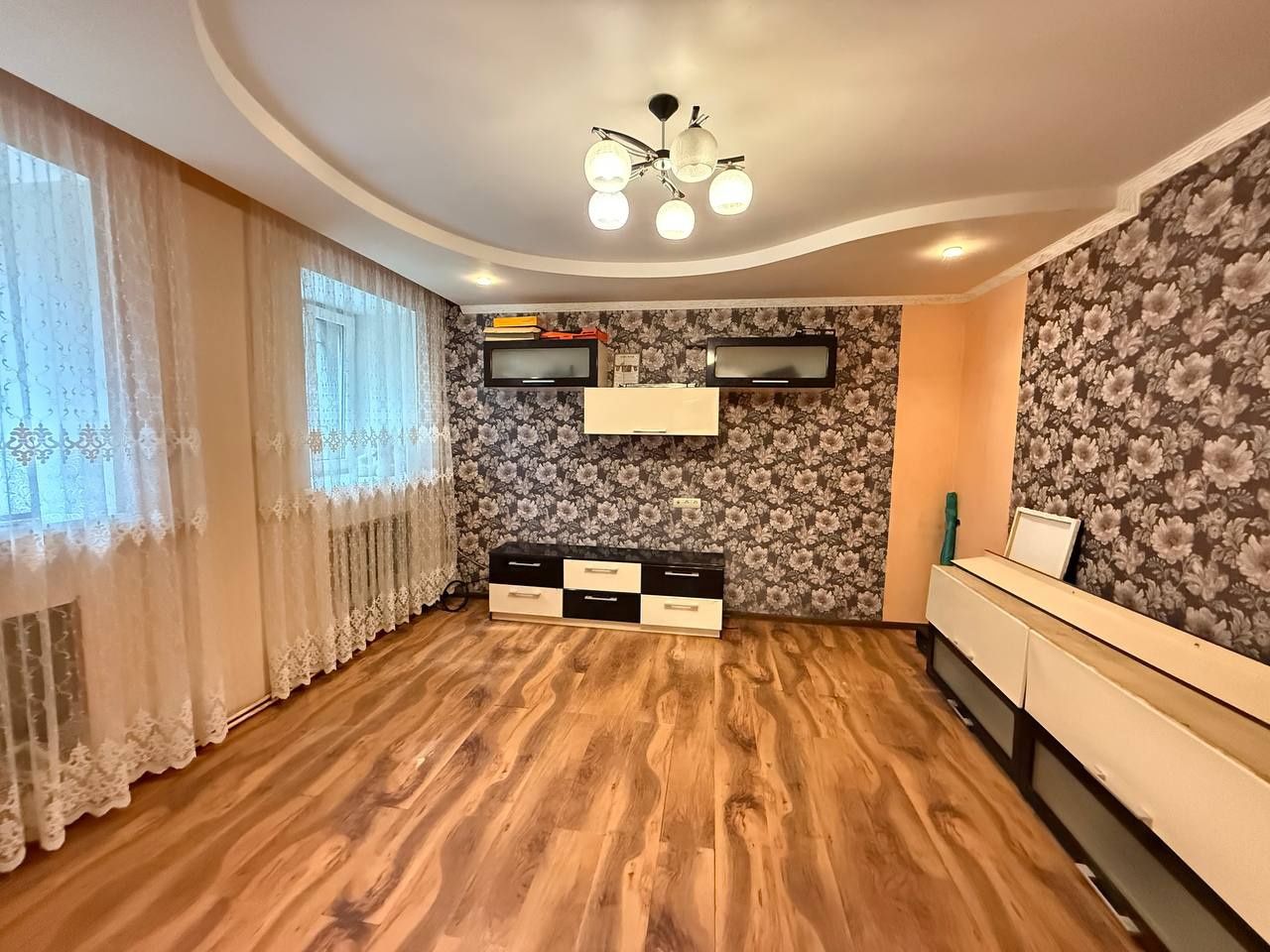 1 кім квартира в центрі з а/о