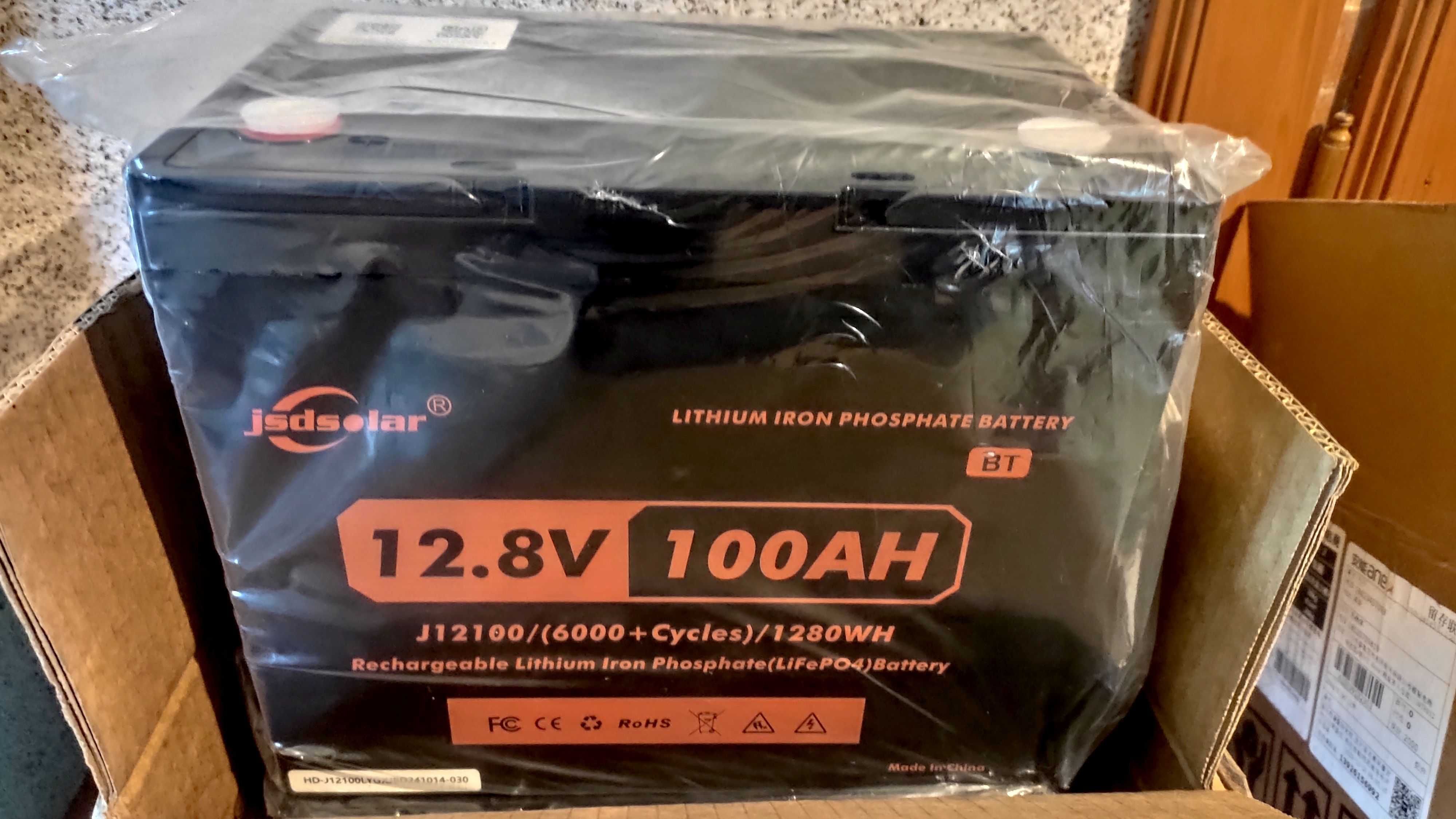 акумулятор Jsdsolar 12 v 100 ah. LiFePO4. Літій-залізо-фосфатний