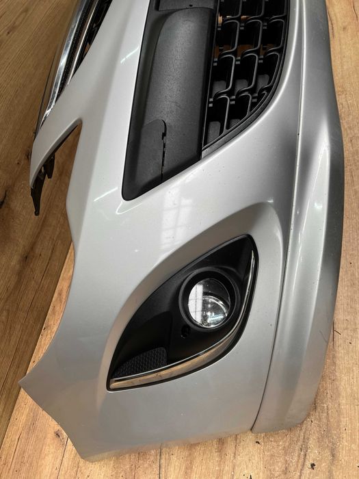 Zderzak przedni Opel Corsa D Lift kolor z157