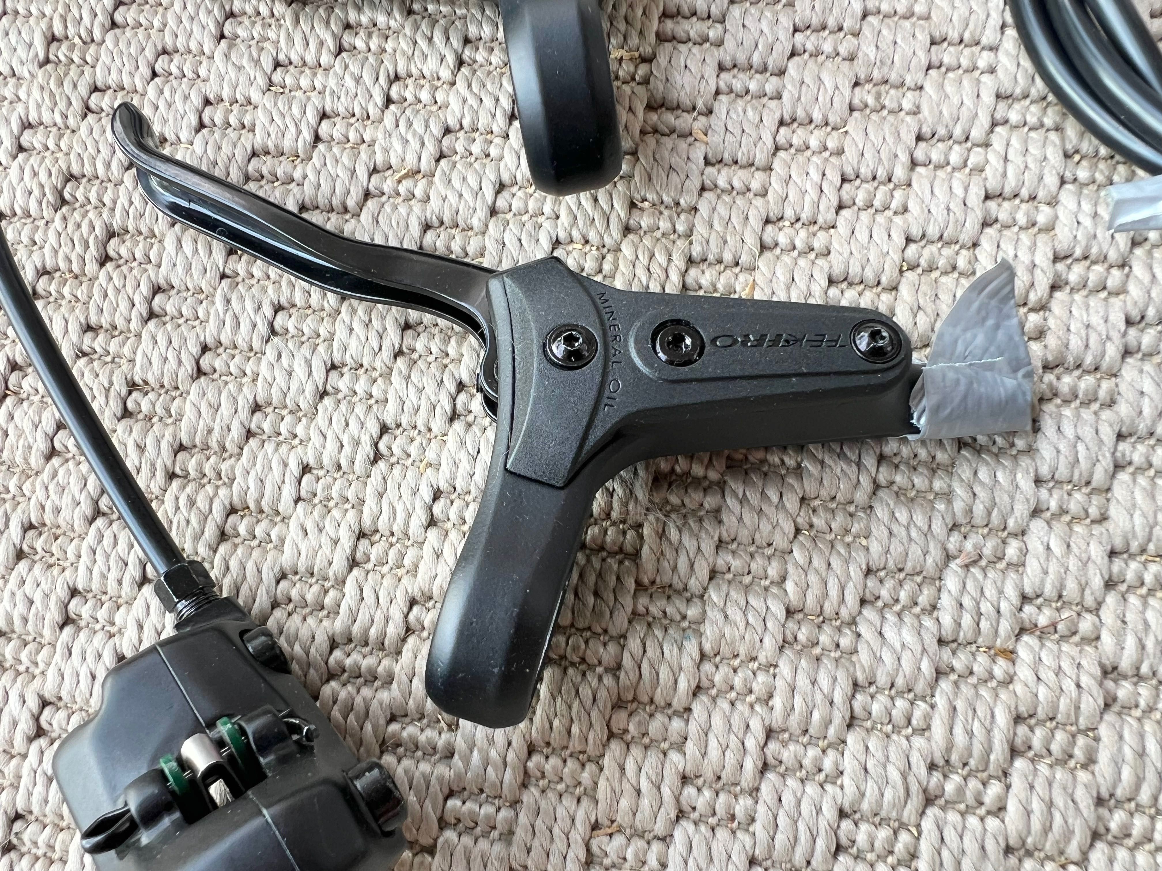 Hamulce TEKTRO HD-R280 – prawie nowe