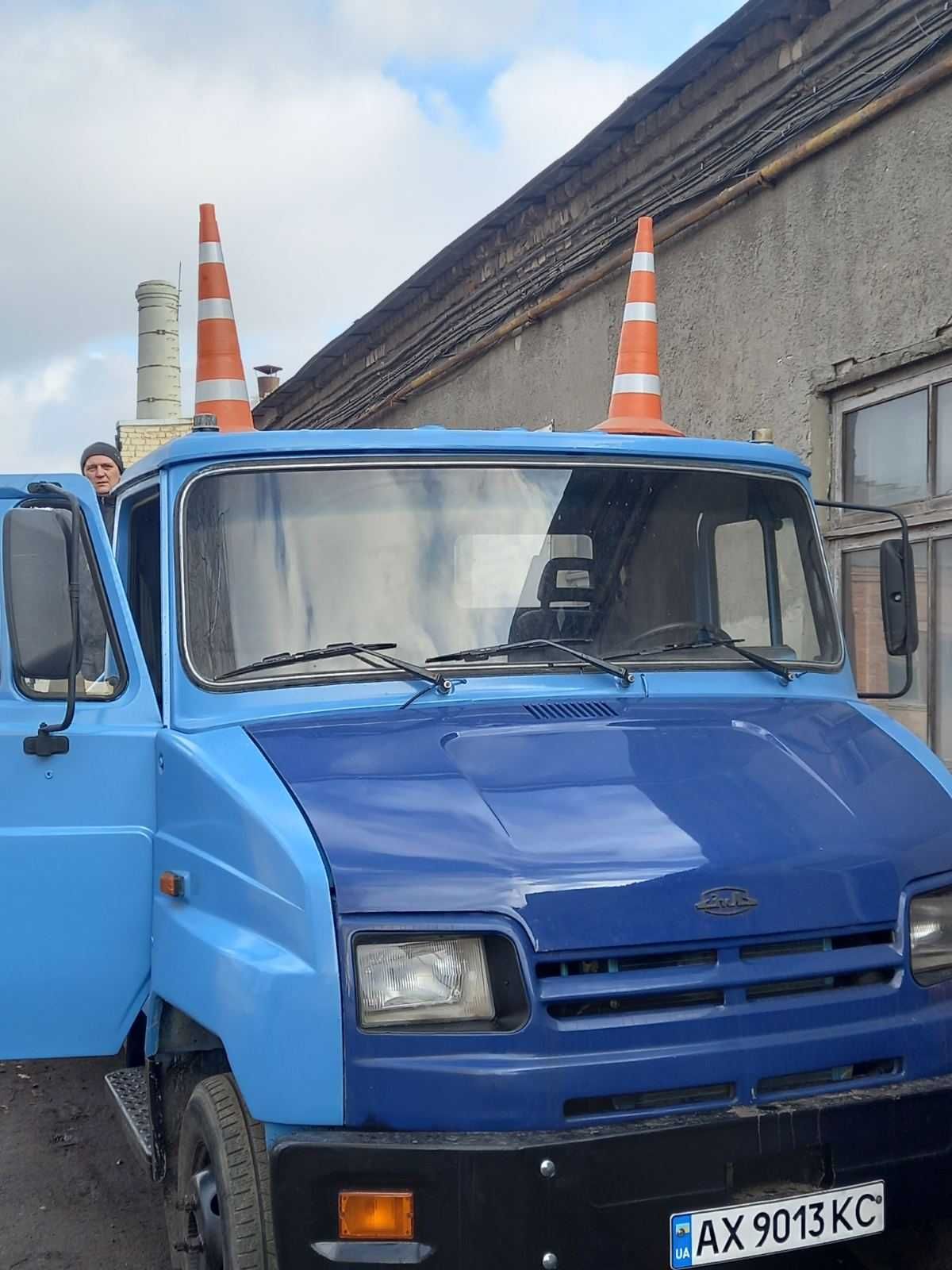 Продам евакуатор ЗІЛ 5301 (бичок) в гарному стані