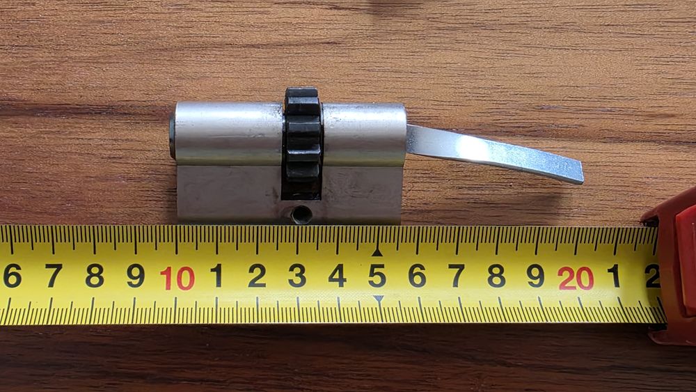 Danalock V3 smartlock, wkładka Gerda i 10 kluczy, jak nowy