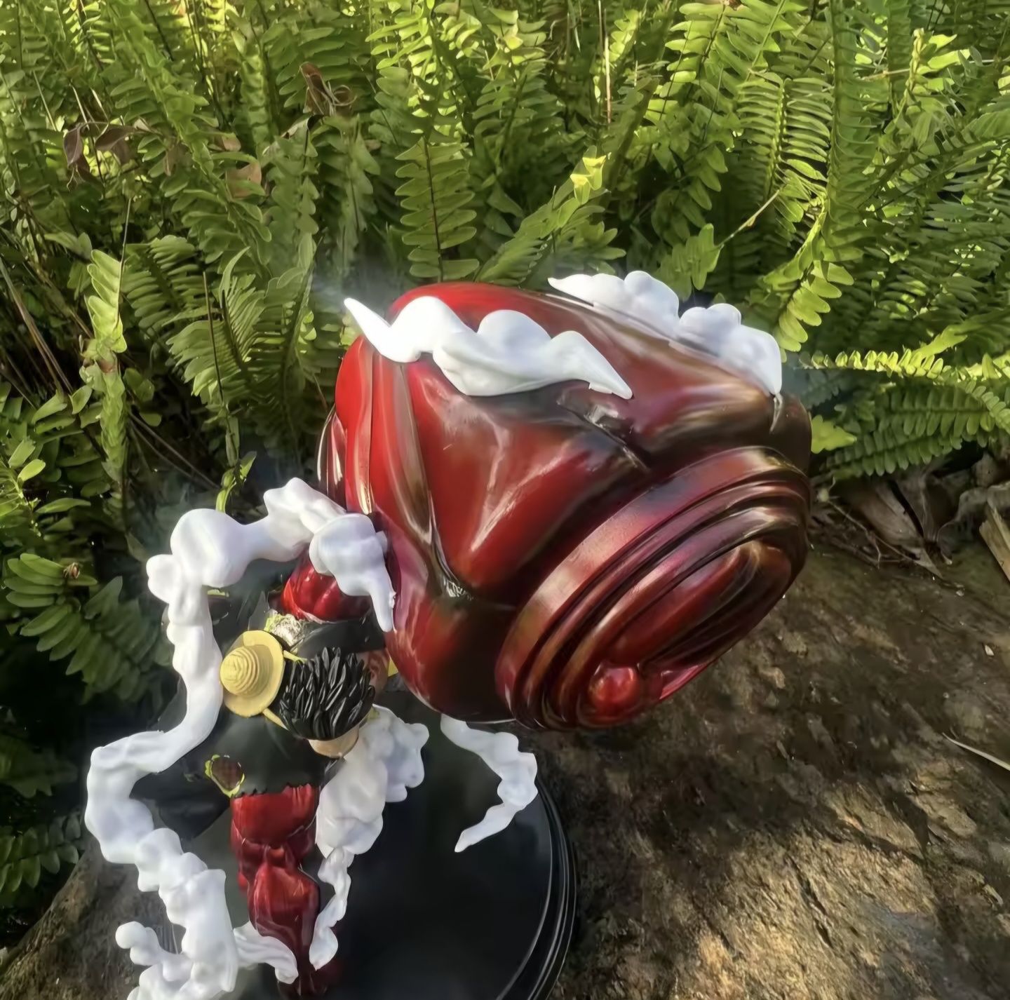 Estátua do anime One Piece do personagem Luffy com 25 centímetros