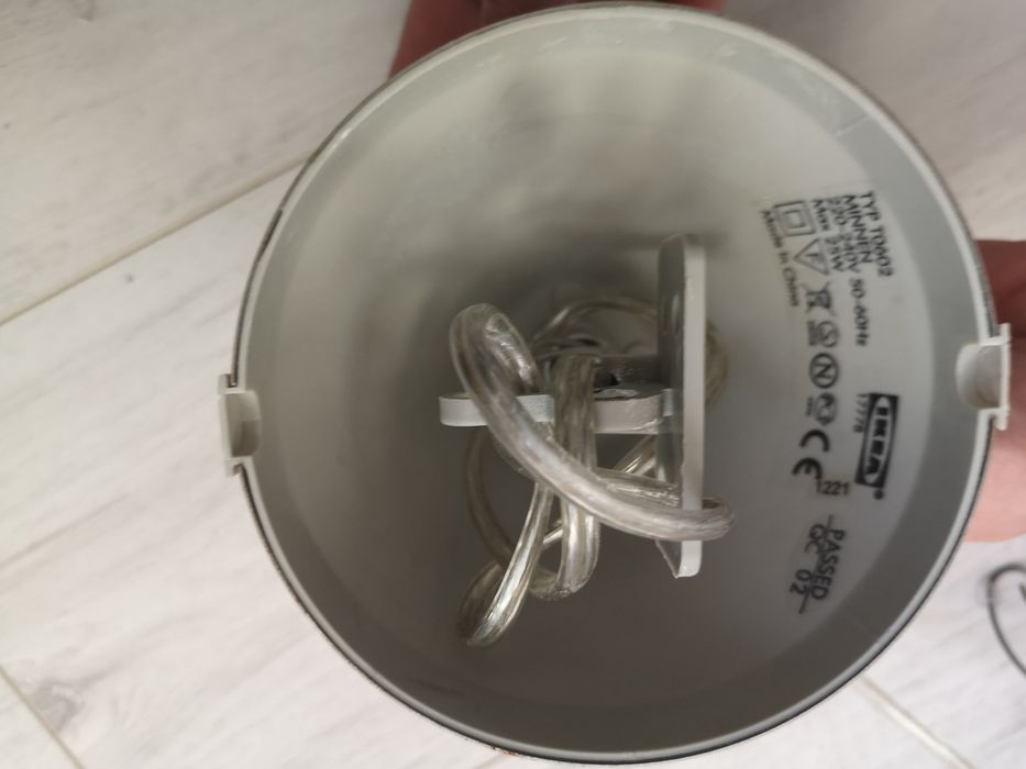Sprzedam żyrandol z Ikea