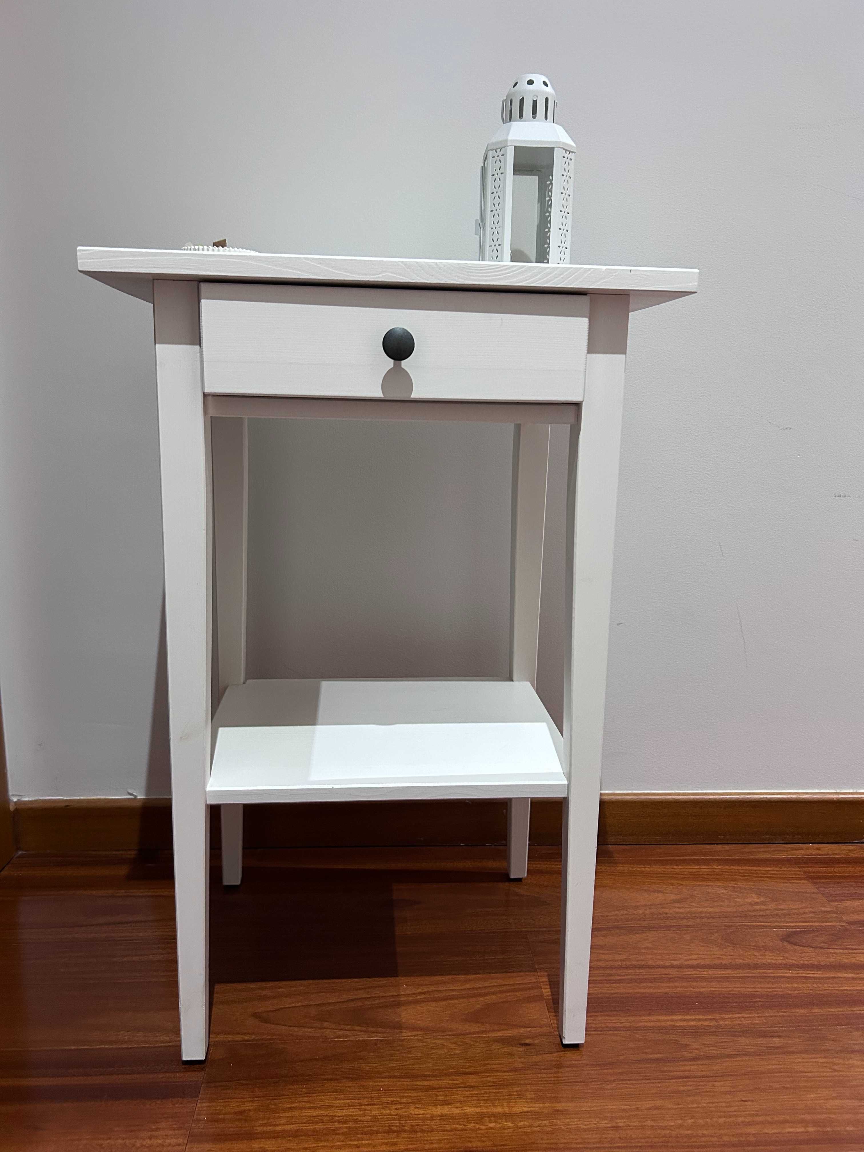 Mesa de hall de entrada IKEA como nova