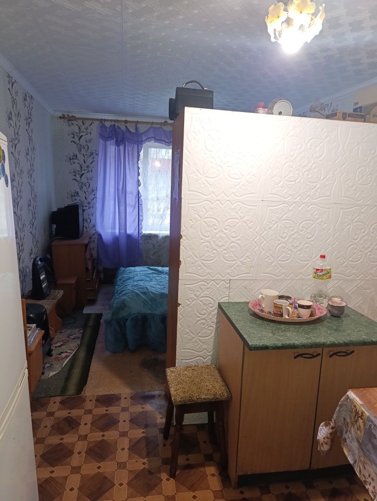 Продається кімната в гуртожитку,м.Яготин,район Цинс.