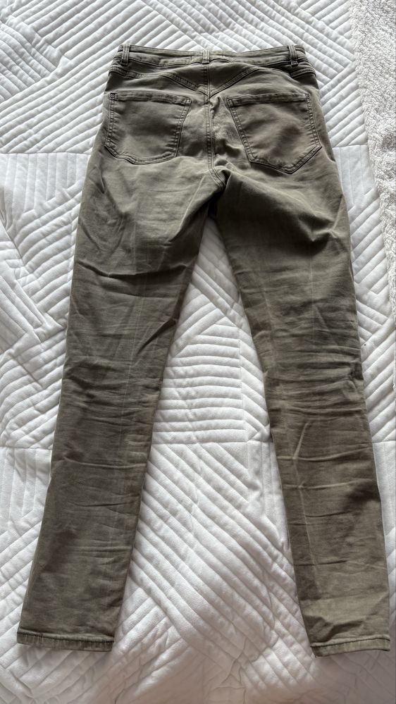 Spodnie Khaki Reserved