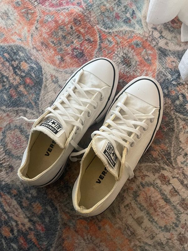 Converse кеди біли