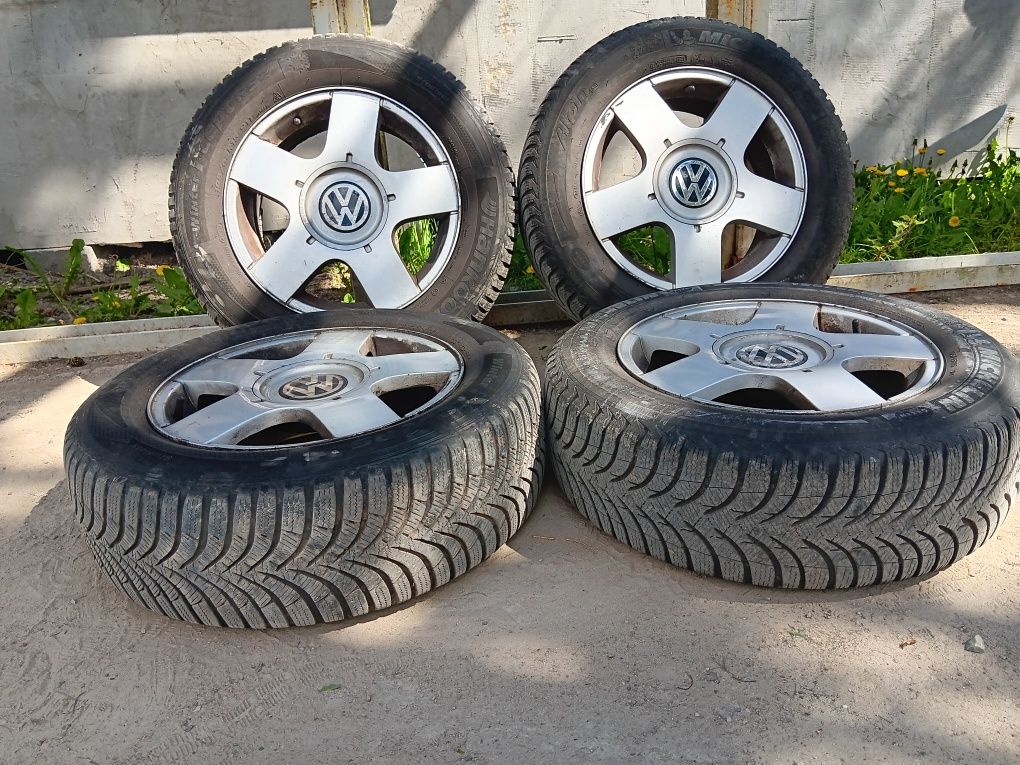 Vw golf  iv 4 koła alufelgi 5x100 opony 195/65R15 M+S