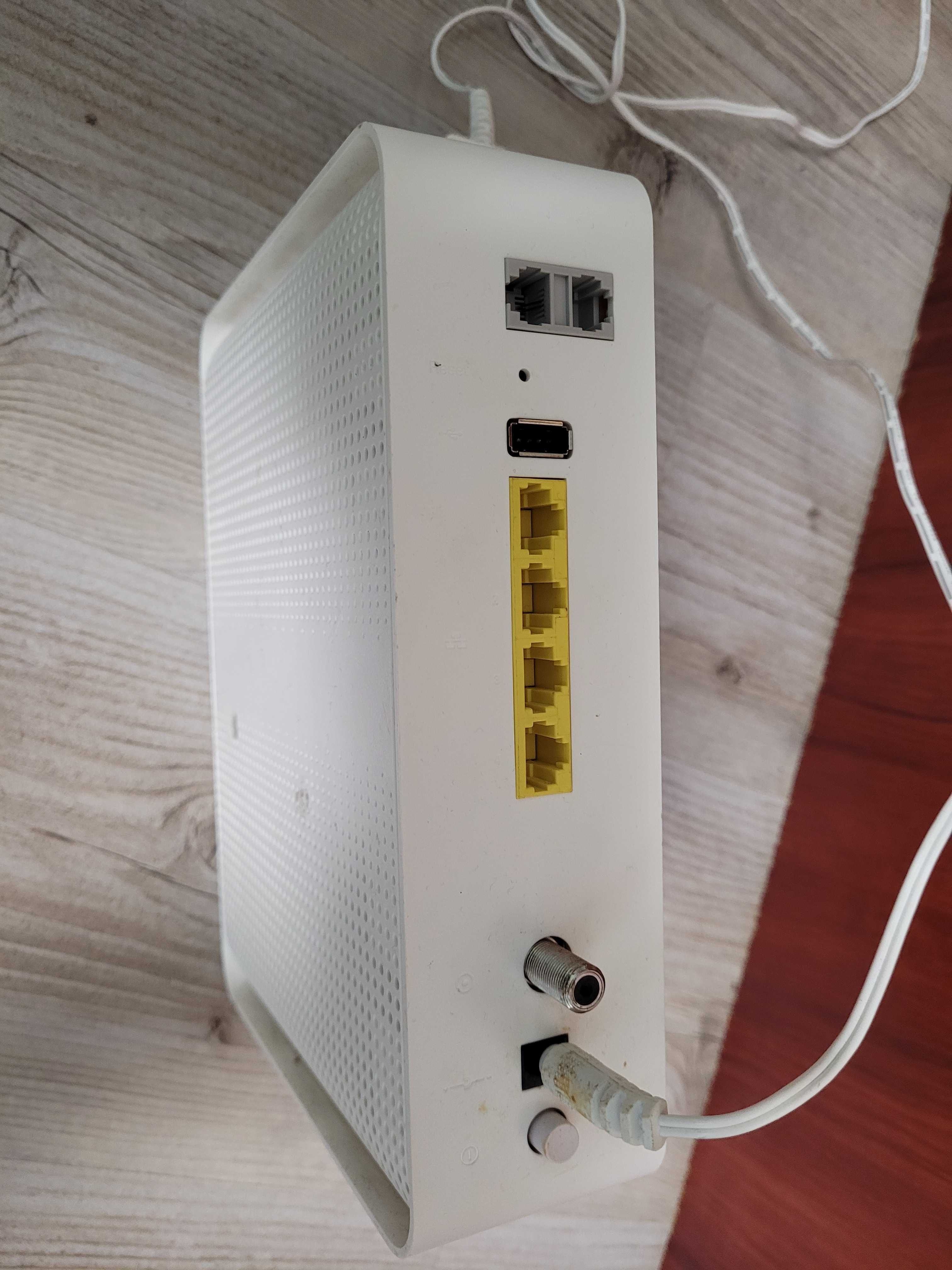Modem kablowy TECHNICOLOR CGA2121