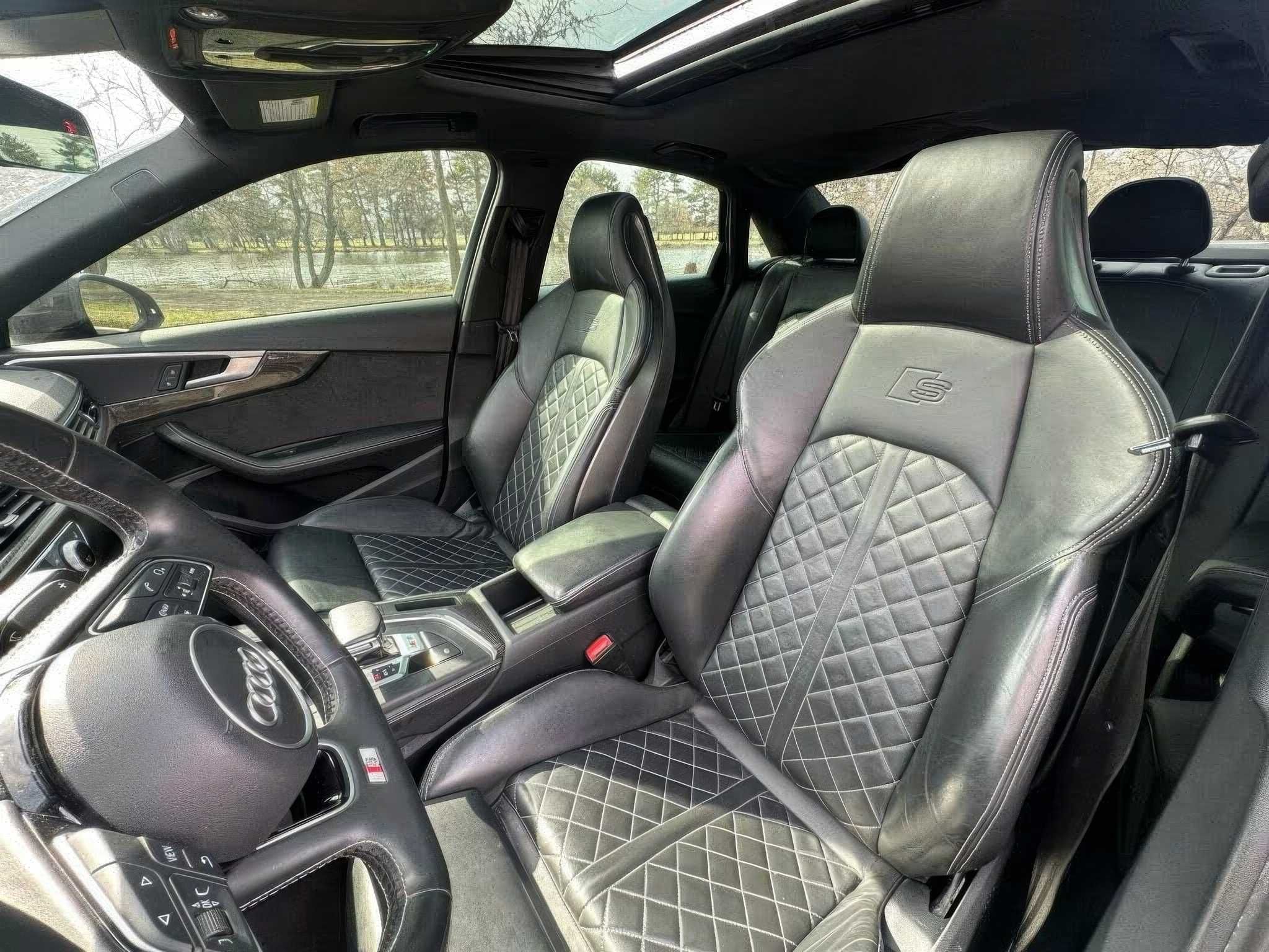 2019 Audi S4 quattro Premium Plus