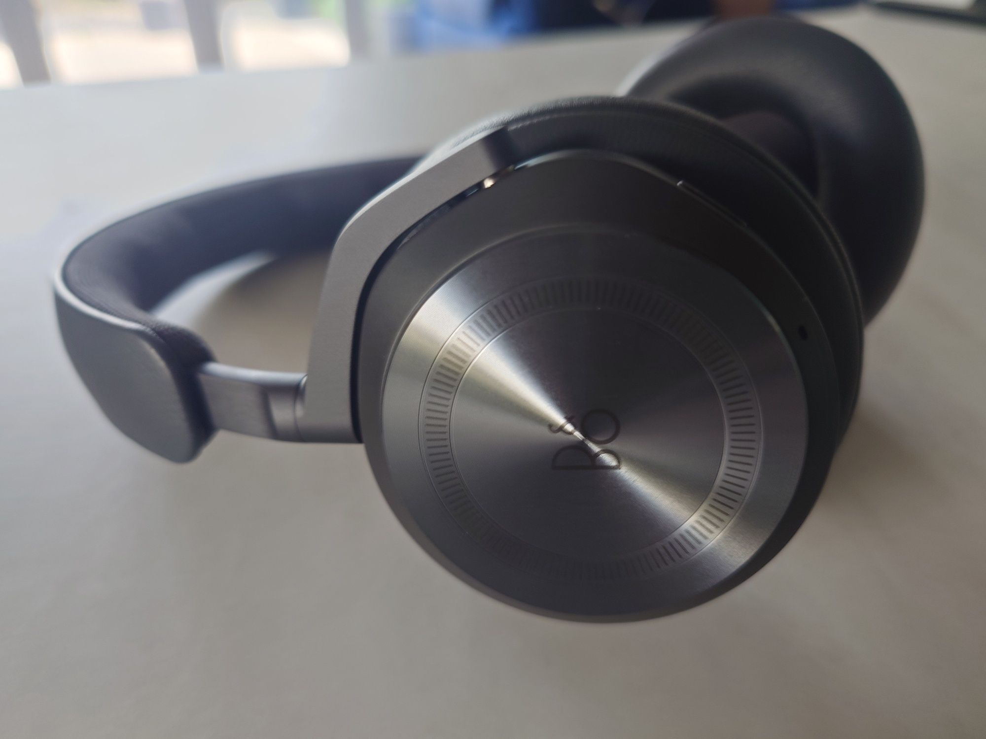Sprzedam Nowe słuchawki Bang&Olufsen bezprzewodowe nauszne z gwarancją