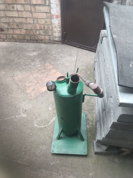 Опрыскиватель для сада.