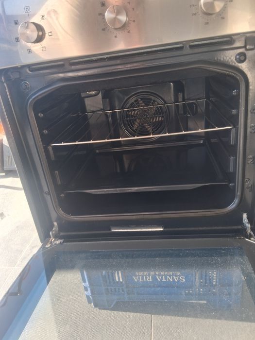 Fôrno de encastrar da marca FRANKE