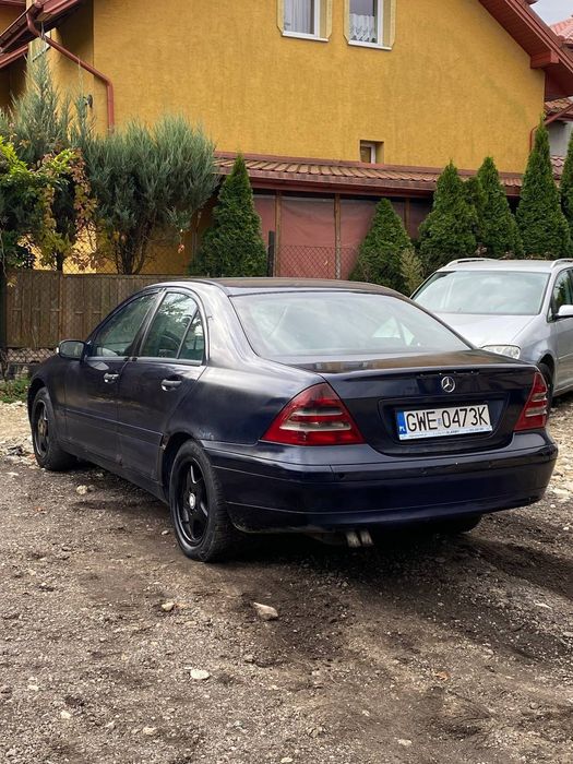 Mercedes-Benz C-Klasa W203 2.2 CDI ALUFELGI Święta Otwarte