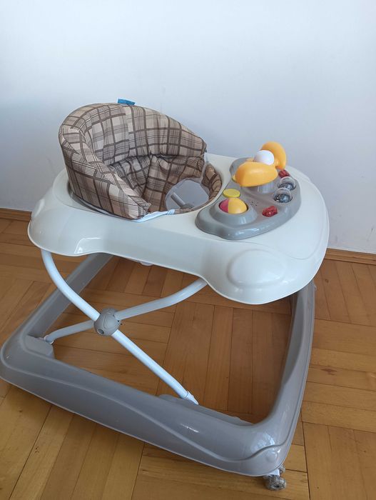 Chodzik do nauki chodzenia