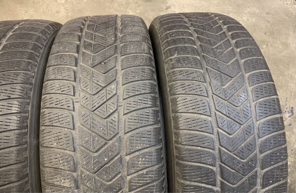 Шини Pirelli Scorpion Winter 235/60 R18