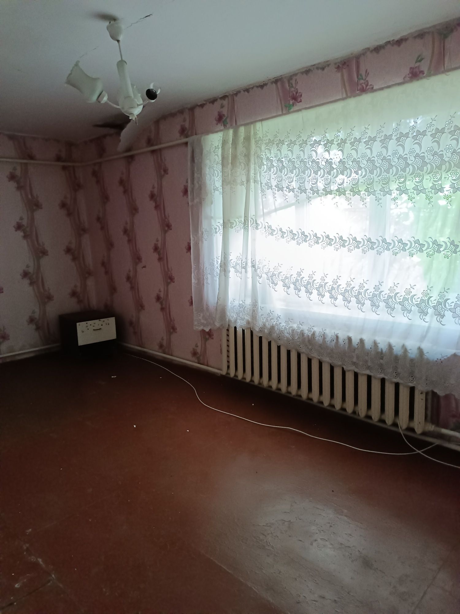 Продається 3-х кімнатна квартира в селі Райгород