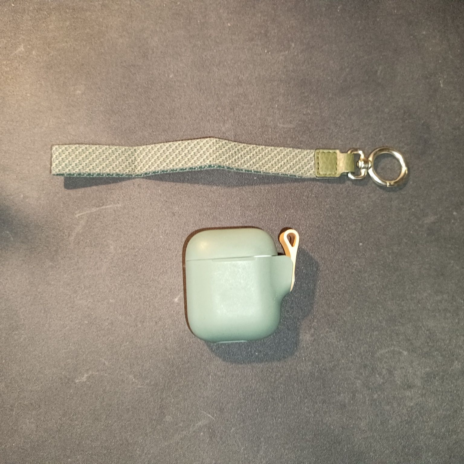 Чохол на кейс від AirPods 2 / AirPods 2 Case Cover