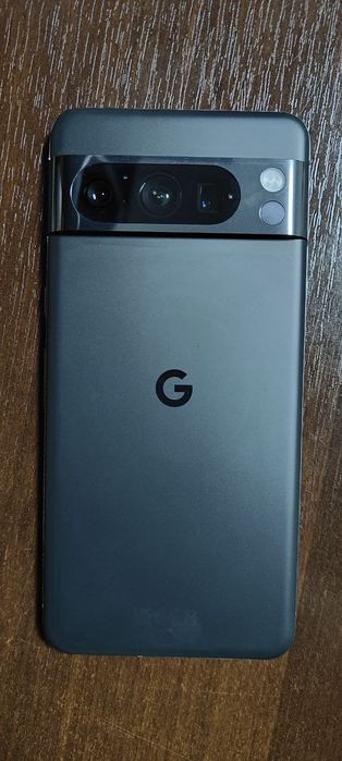 Продам Google pixel 8 pro Black на 128