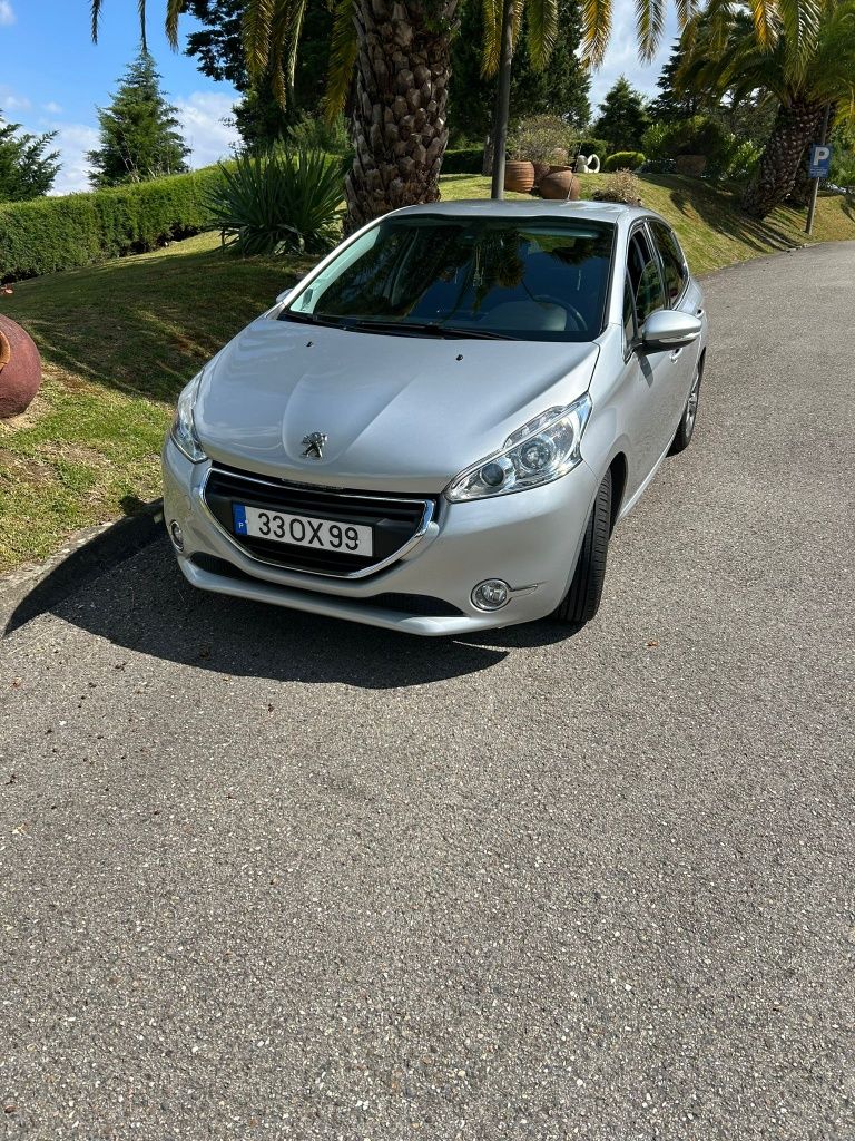 Peugeot 208 Allure