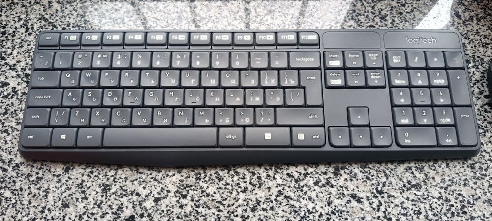 Комплект бездротовий Logitech MK235 клавіатура та миша