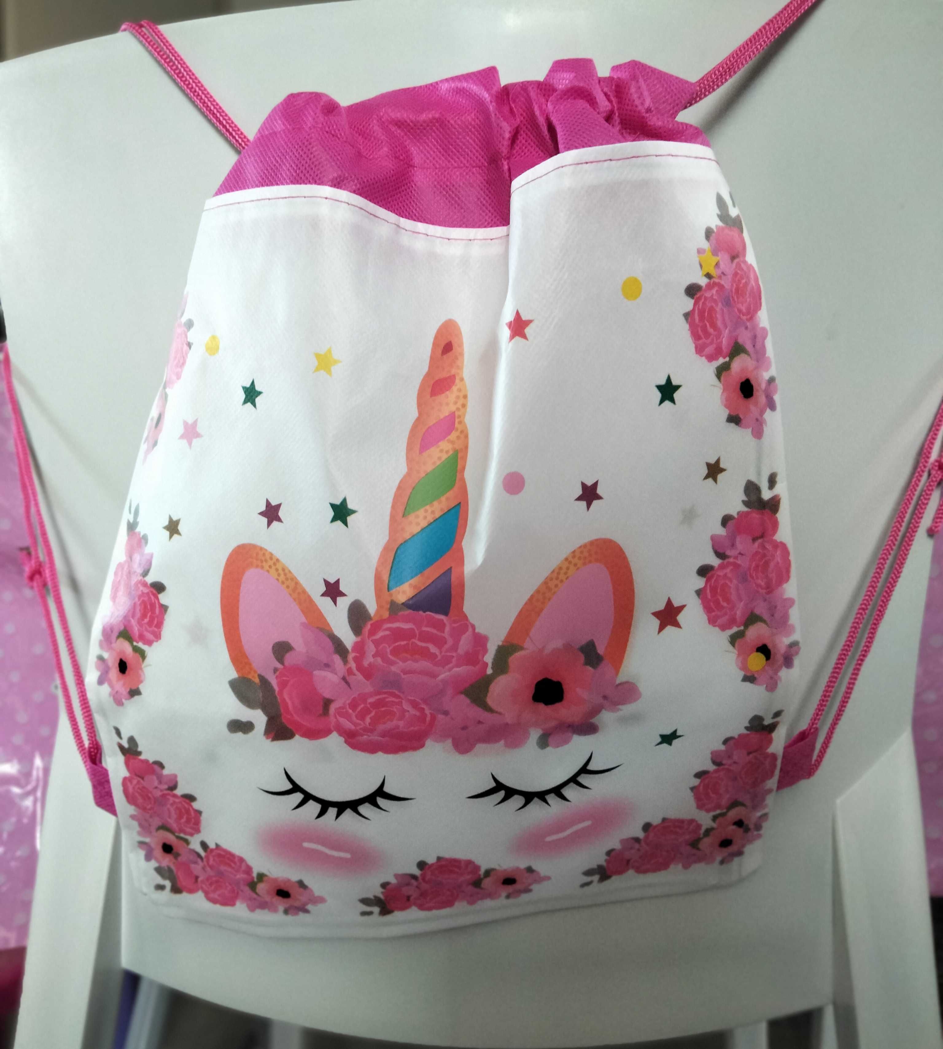 Bolsa com desenho do unicórnio