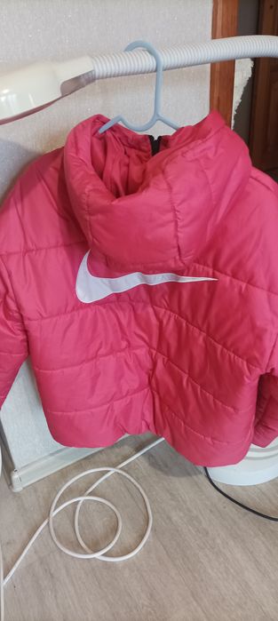 Продам куртку найк, размер с