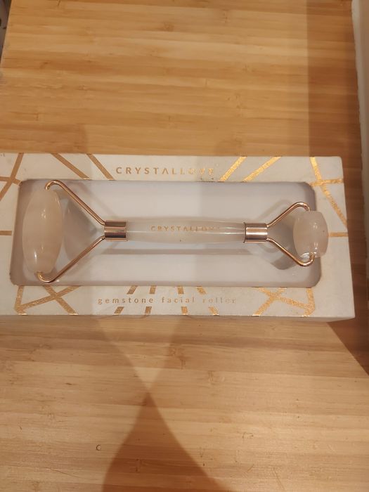 CRYSTALLOVE Masażer do twarzy z kwarcu różowego